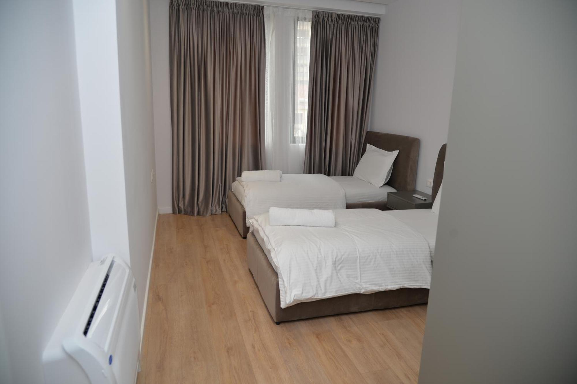 Hera Tirana Suite Deluxe Extérieur photo