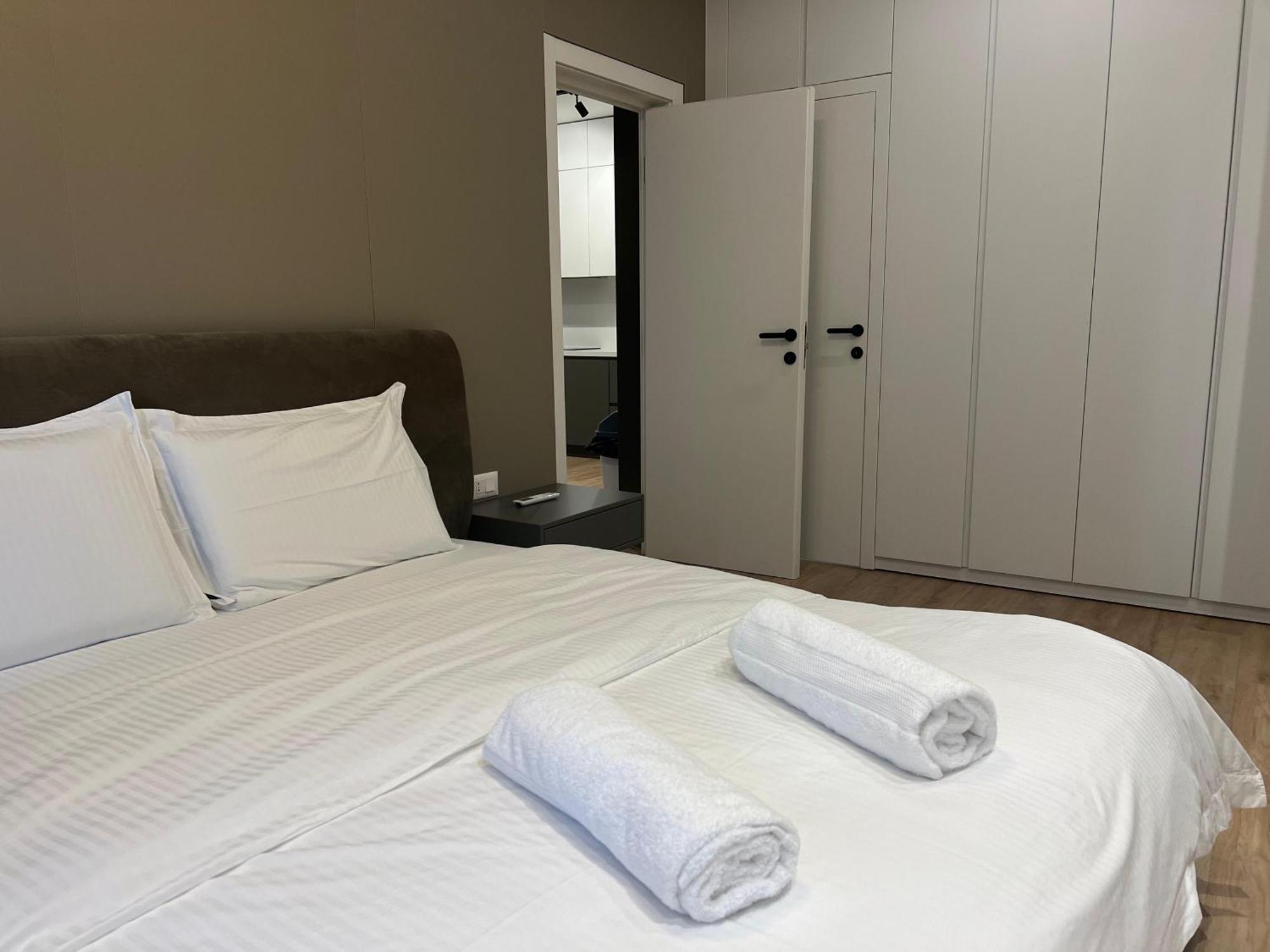 Hera Tirana Suite Deluxe Extérieur photo